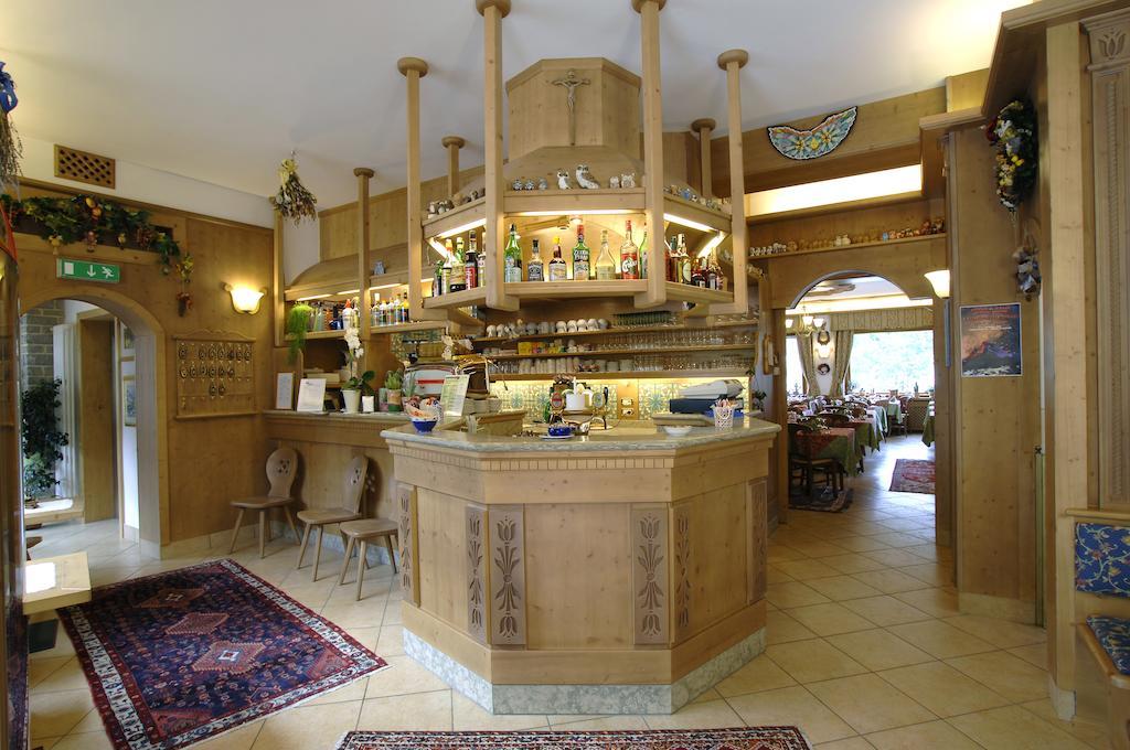Hotel Zoldana Forno di Zoldo Exteriér fotografie