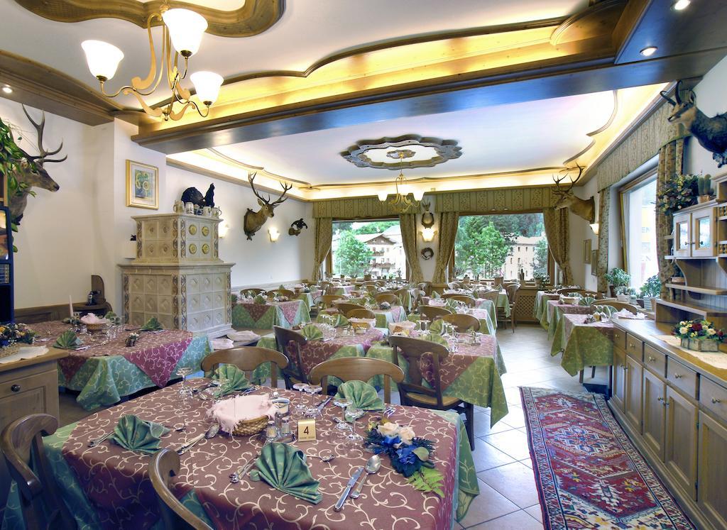 Hotel Zoldana Forno di Zoldo Exteriér fotografie
