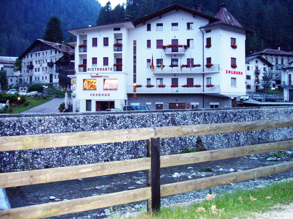 Hotel Zoldana Forno di Zoldo Exteriér fotografie